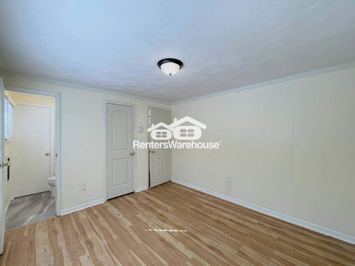 Building Photo - 8064 Crittenden Rd