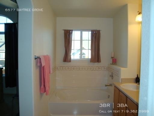 Building Photo - 3 bedroom in COLORADO SPRINGS CO 80923