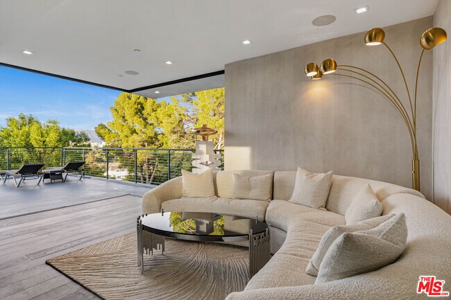 Building Photo - 3712 Broadlawn Dr