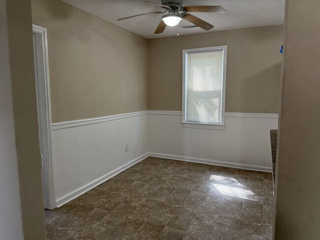 Building Photo - 959 Winward Rd
