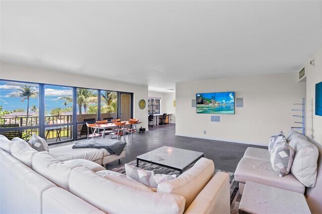 Primary Photo - 4900 N Ocean Blvd