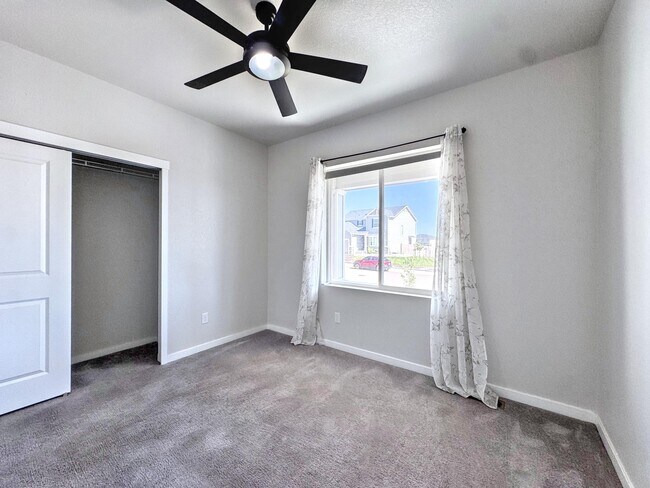 Building Photo - 9344 Beaver Brook Dr