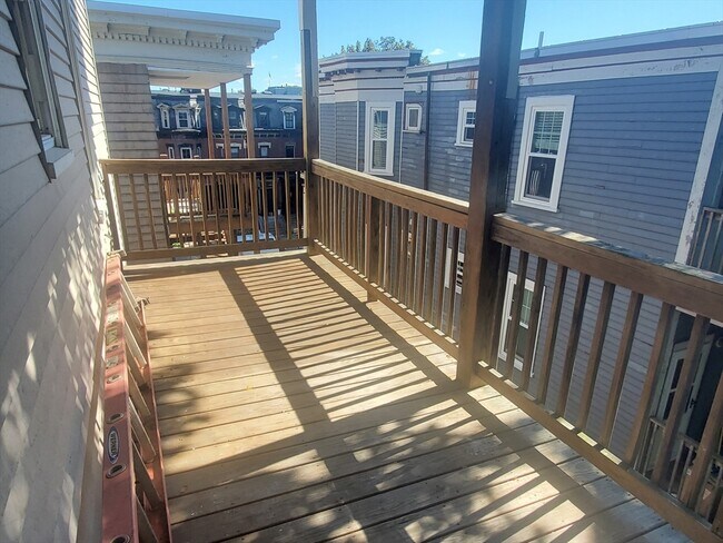 Building Photo - 0 Pleasant St