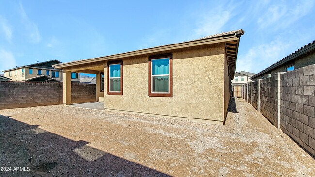 Building Photo - 18845 W Marissa Dr