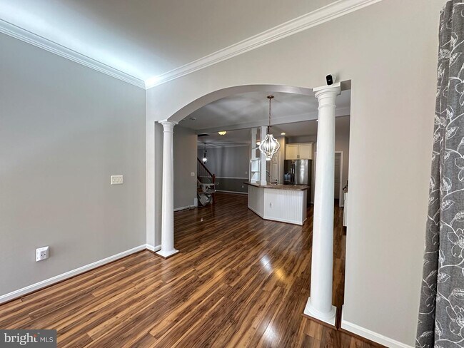 Building Photo - 6504 Feather Edge Court