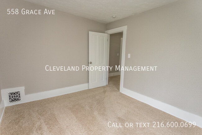 Building Photo - 558 Grace Ave