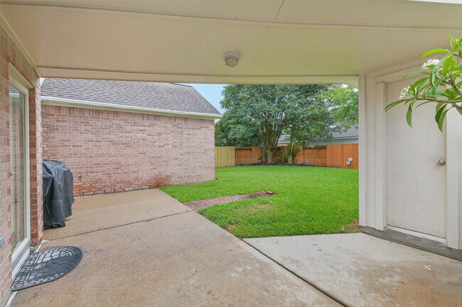 Building Photo - 13023 Dogwood Blossom Trail