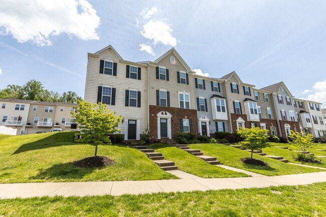 Building Photo - 2023 Verona Ct