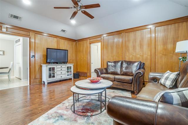 Building Photo - 4121-4123 Spring Meadow Ln