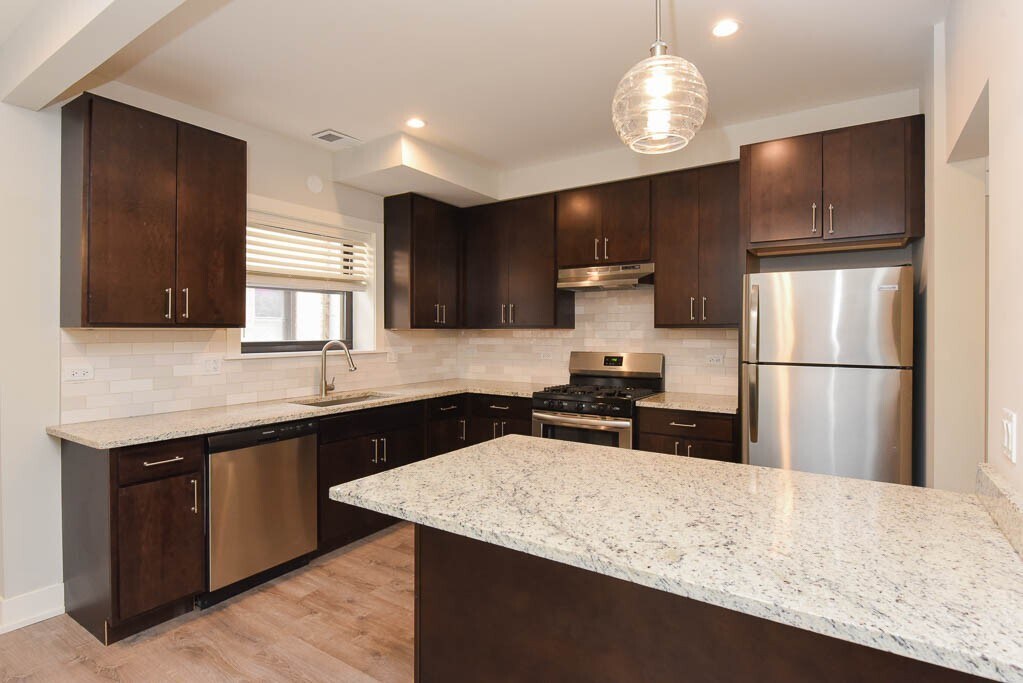 Building Photo - 1139 Maple Ave