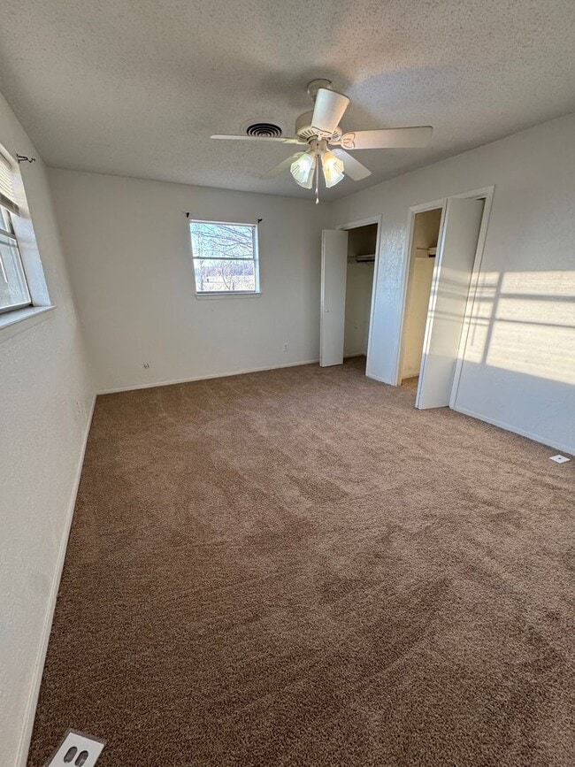 Building Photo - Lorena ISD