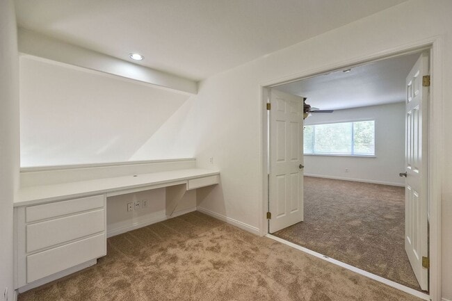 Building Photo - Recently Renovated 2-story home!