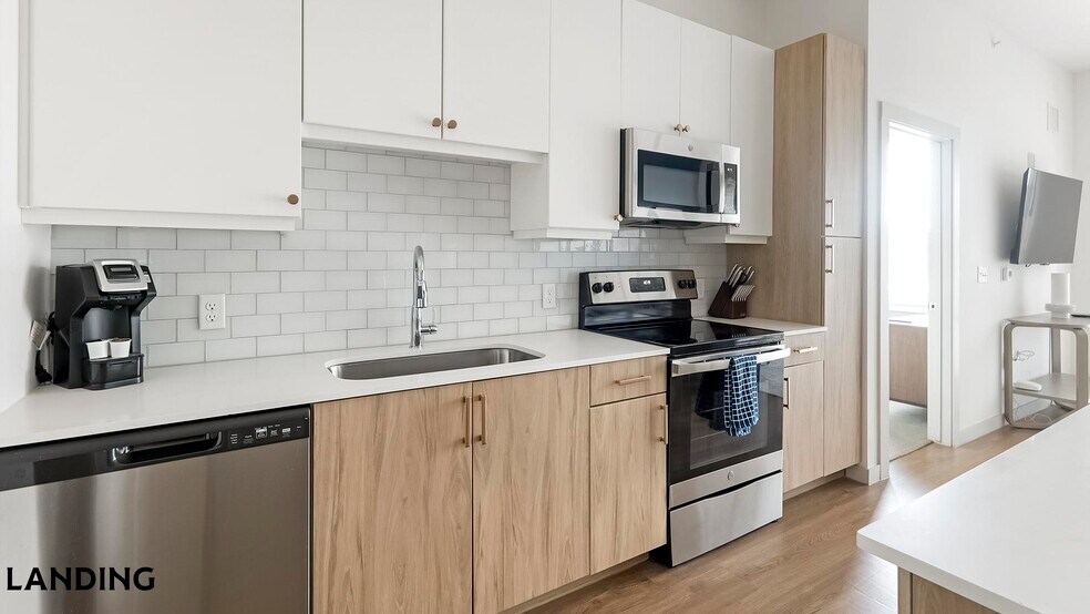 Building Photo - 600 Farm to Market 1626