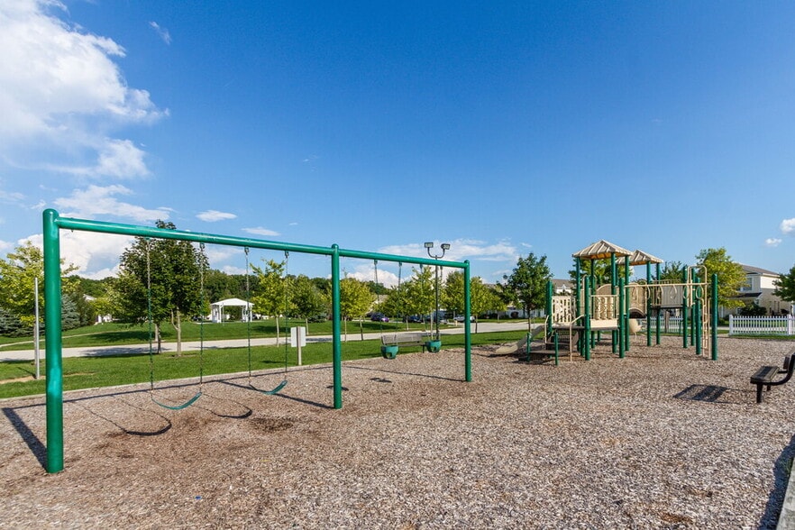 Building Photo - 14384 Black Farm Dr
