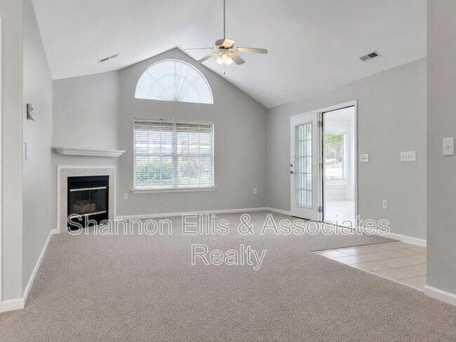 Building Photo - 3057 Orchard Ridge Cir