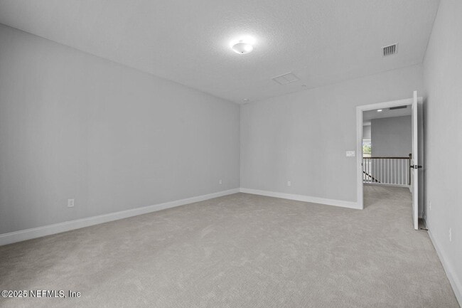 Building Photo - 27 Oak Pk Dr