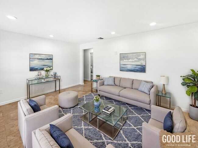 Building Photo - Inviting 3B/1BA Home in Imperial Beach with Patio, Driveway Parking and Coastal Proximity