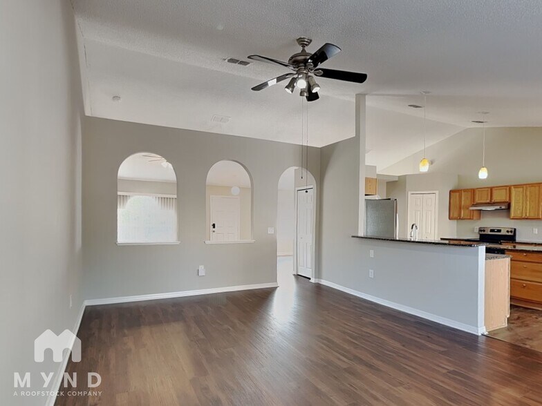 Building Photo - 12552 Gulliver Rd