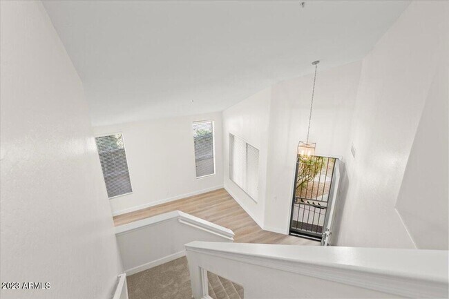 Building Photo - 10410 E Morning Star Dr