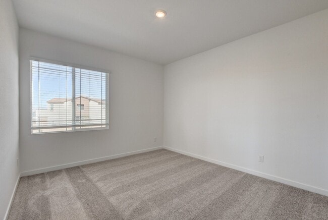 Building Photo - NEW NEXT GEN 4 Bedroom, 2 Story Home in CADENCE!