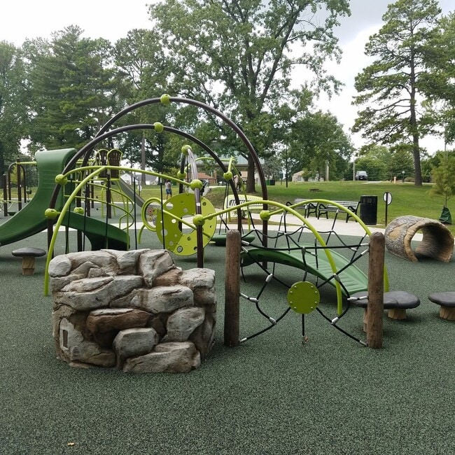 Building Photo - LIVING THE WONDERFUL WAY AT WAYNE !!!