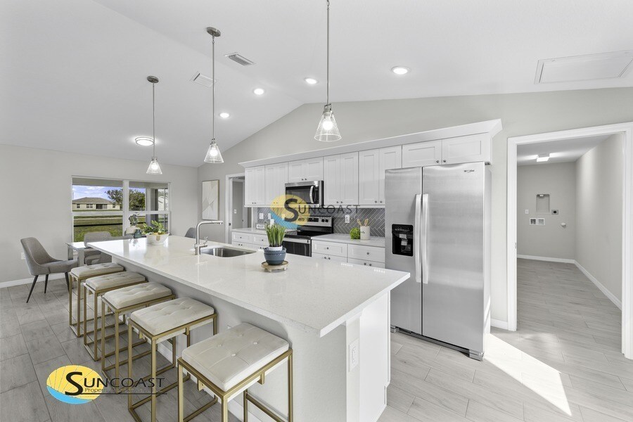 Building Photo - 3929 NE 16th Pl