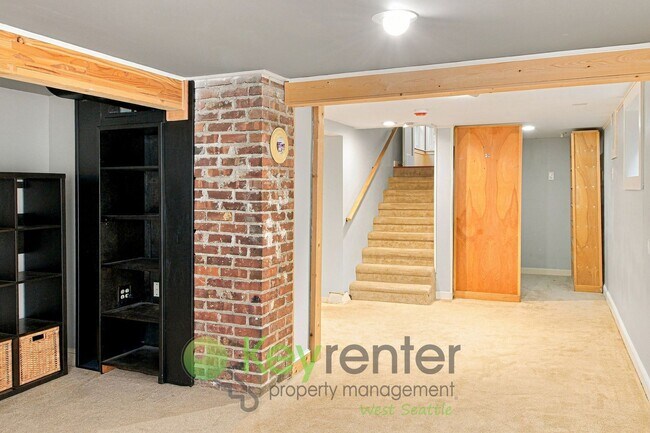 Building Photo - 9844 42nd Ave SW