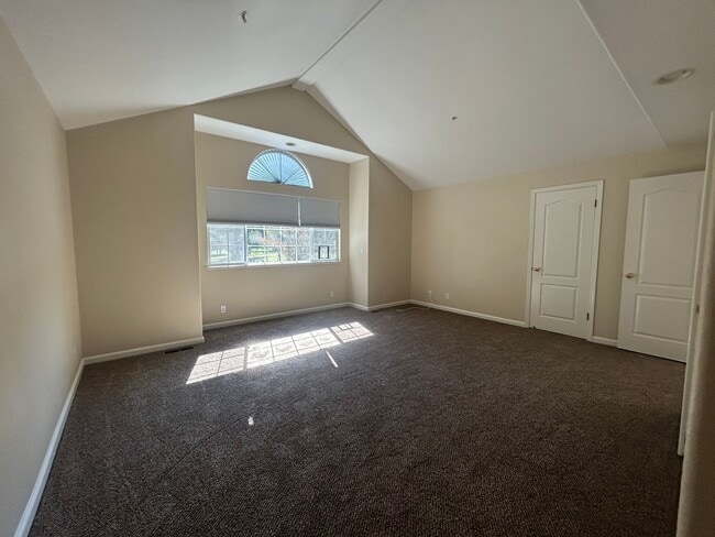 Building Photo - 142 Pine Canyon Rd