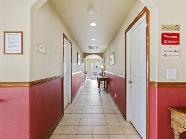 Building Photo - 6405H Chapel Hill Blvd