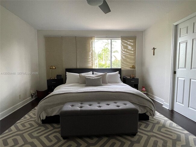 Building Photo - 485 Silver Palm Way