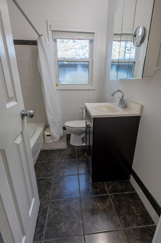 Building Photo - 5454 Brantford Ave