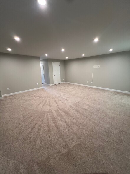 Building Photo - 103 Freedom Way