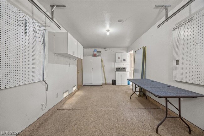 Building Photo - 360 Humboldt North Dr