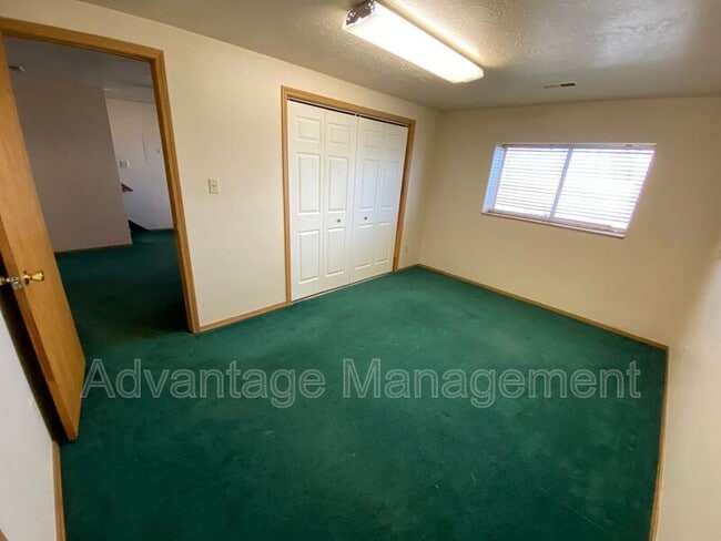 Building Photo - 30 S 980 W