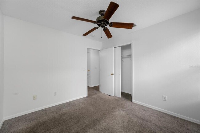 Building Photo - 2537 Harn Blvd