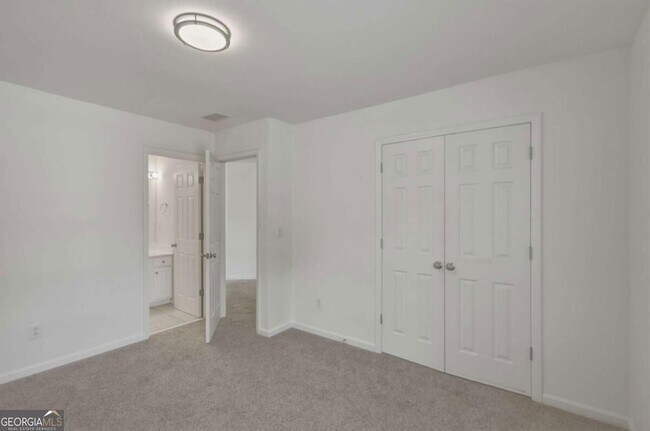 Building Photo - 3525 Moor Pointe Dr
