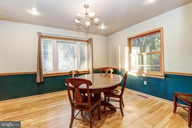 Building Photo - 119 Bosley Ave