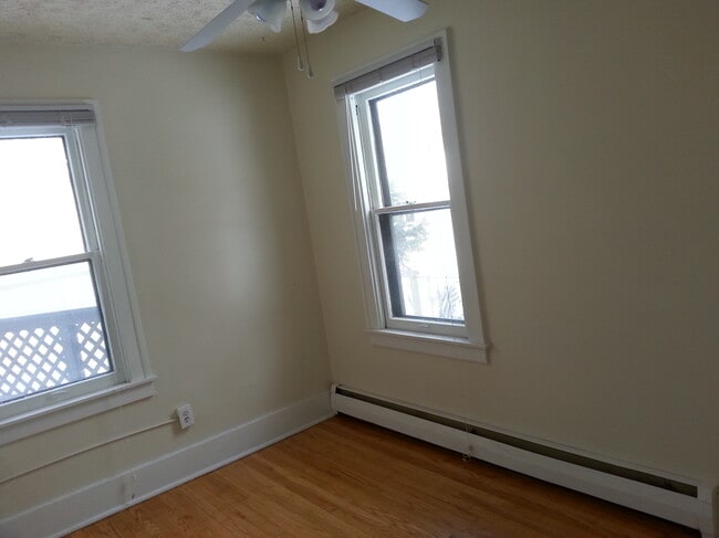 Building Photo - 514 W Breckenridge St