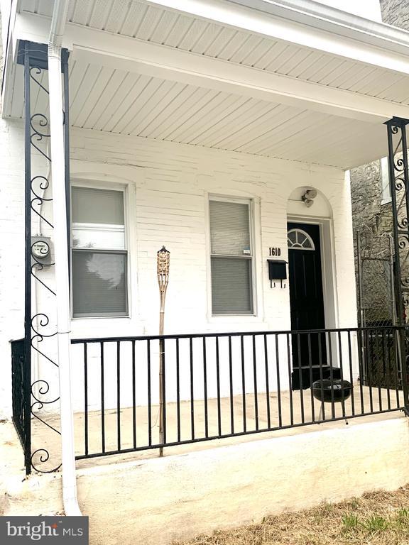 Building Photo - 1610 N 27th St