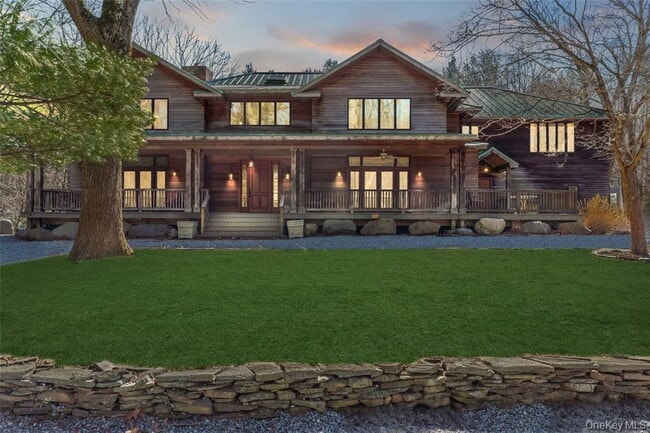 Building Photo - 4 Elfland Ct