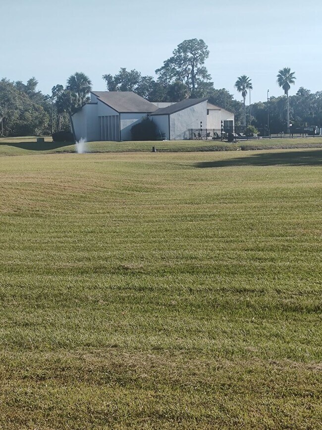 Building Photo - 12201 Sandalwood Dr