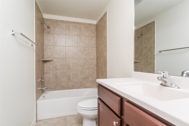 Building Photo - 27044 Leonardo Dr