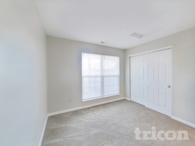 Building Photo - 710 Montezuma Express Dr