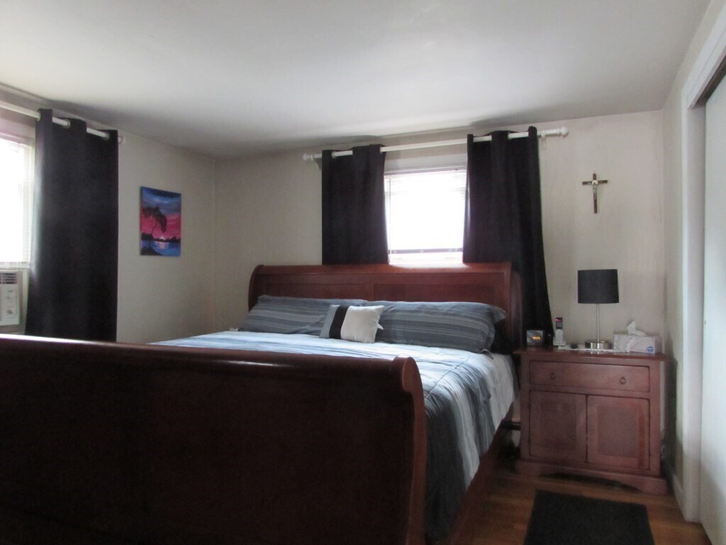 Building Photo - 27 Westland Ave