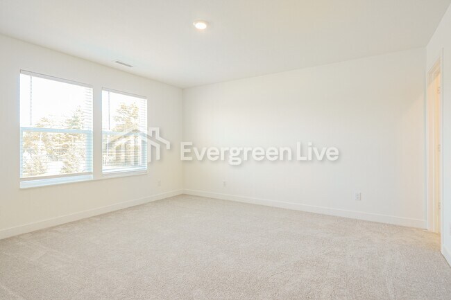 Building Photo - 8972 Willis Wy