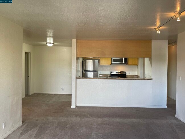 Building Photo - 1087 Murrieta Blvd