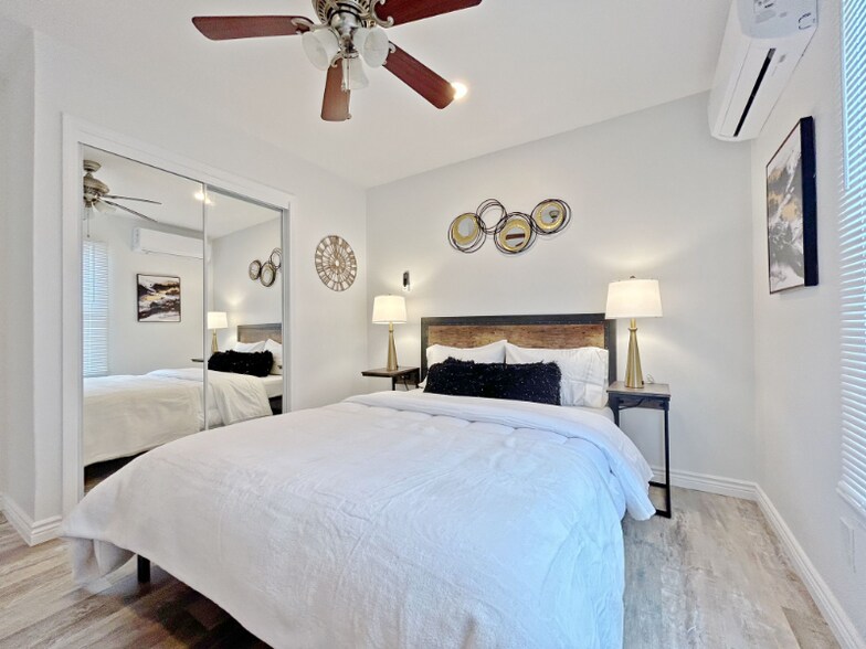 Building Photo - 5288 Santa Margarita St