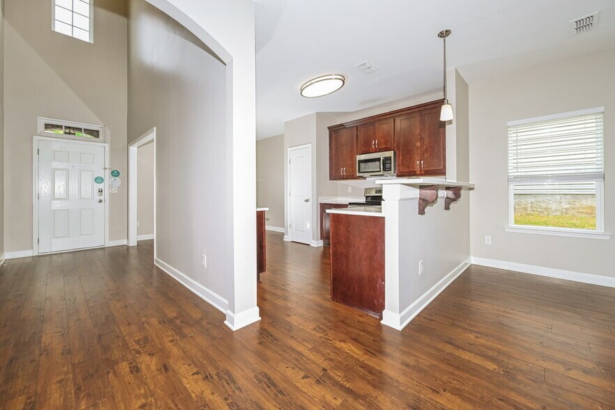 Building Photo - 8809 Cressent Glen Ct
