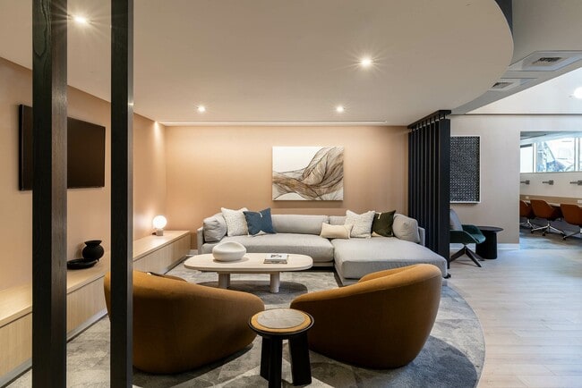 535_amenity_lounge_96 - AMLI 535