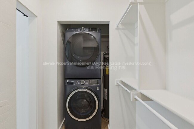 Building Photo - 1624 NW 17th St